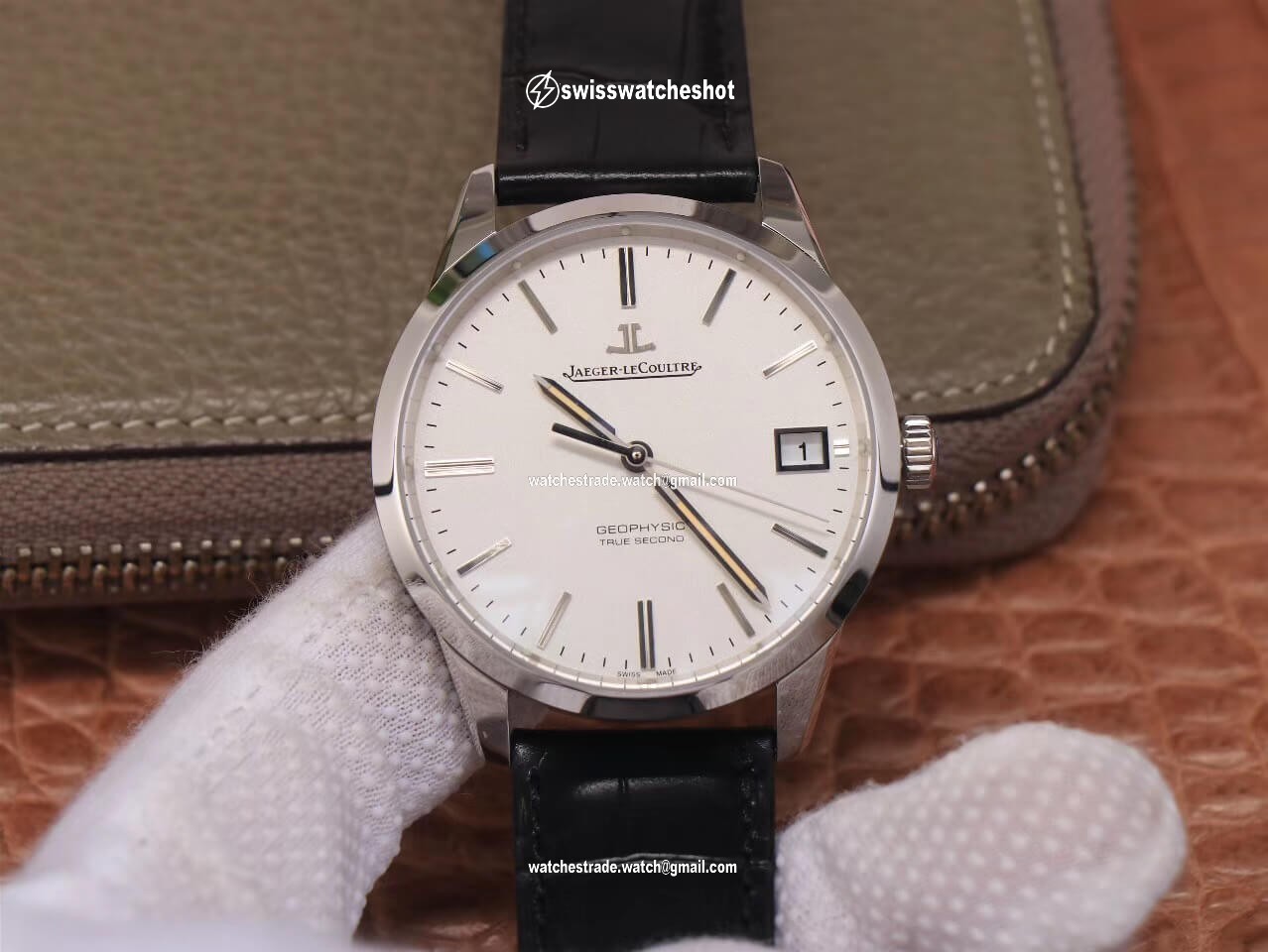 Jaeger-LeCoultre Geophysic 8018420 8F Factory White Dial Jaeger-LeCoultre Geophysic 8018420 8F Factory White Dial