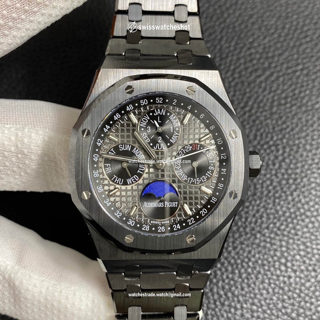 Audemars Piguet Royal Oak 26579CE.OO.1225CE.01 APS Factory Black Dial Audemars Piguet Royal Oak 26579CE.OO.1225CE.01 APS Factory Black Dial