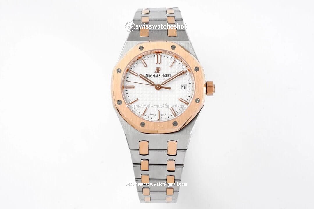 Audemars Piguet Royal Oak 77350SR.OO.1261SR.01 8F Factory Silver Dial Audemars Piguet Royal Oak 77350SR.OO.1261SR.01 8F Factory Silver Dial