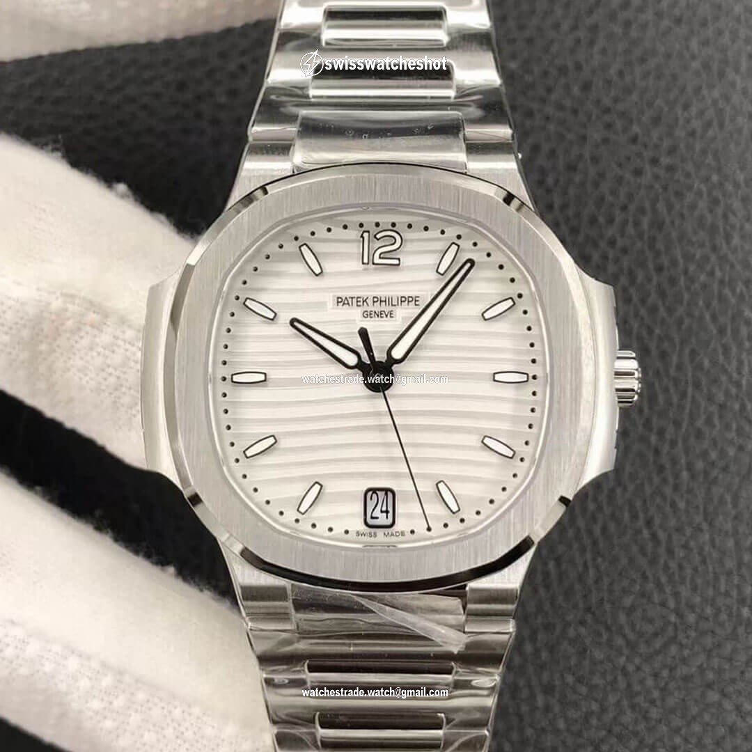 Patek Philippe Nautilus Ladies 7118/1A-010 3K Factory Silver Dial Patek Philippe Nautilus Ladies 7118/1A-010 3K Factory Silver Dial