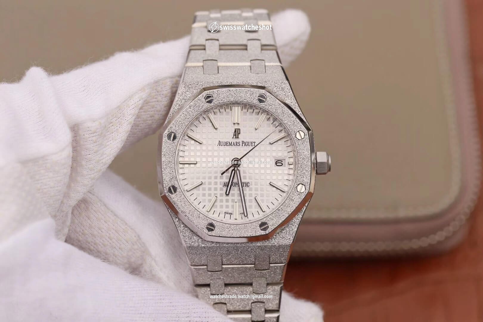 Audemars Piguet Royal Oak 15454BC.GG.1259BC.01 JH Factory Silver Dial Audemars Piguet Royal Oak 15454BC.GG.1259BC.01 JH Factory Silver Dial