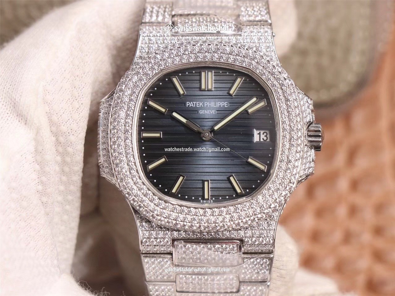Patek Philippe Nautilus 5719-10G 40mm R8 Factory 5711-1A Dial Patek Philippe Nautilus 5719-10G 40mm R8 Factory 5711-1A Dial