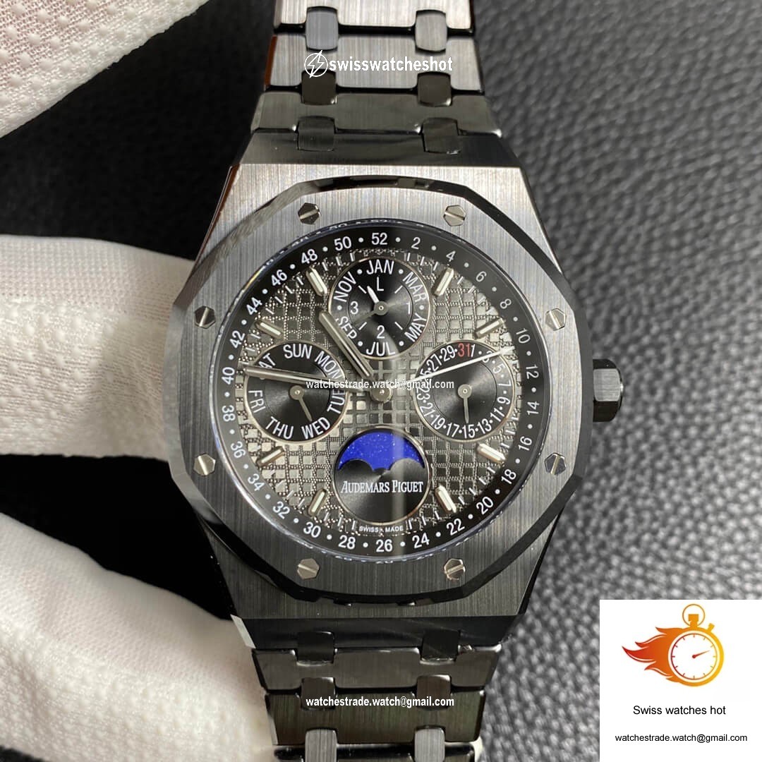 Audemars Piguet Royal Oak 26579CE.OO.1225CE.01 APS Factory Black Dial 1