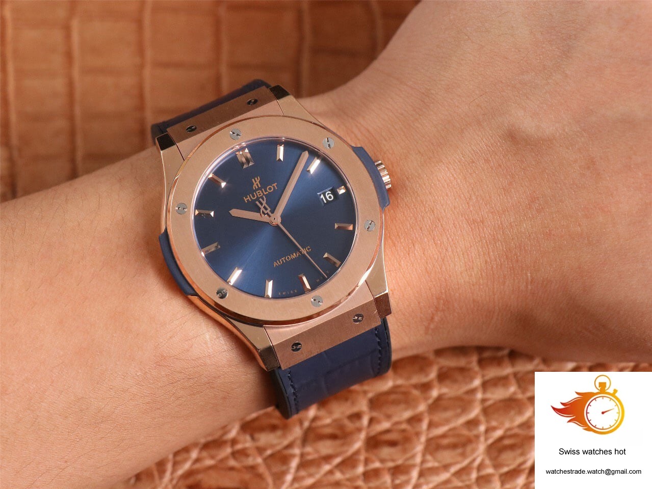 Hublot Classic Fusion 511.OX.7180.LR WWF Factory Rose Gold Blue Dial 10