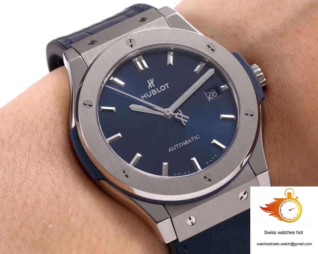 Hublot Classic Fusion 511.NX.7170.LR WWF Factory Blue Dial 10