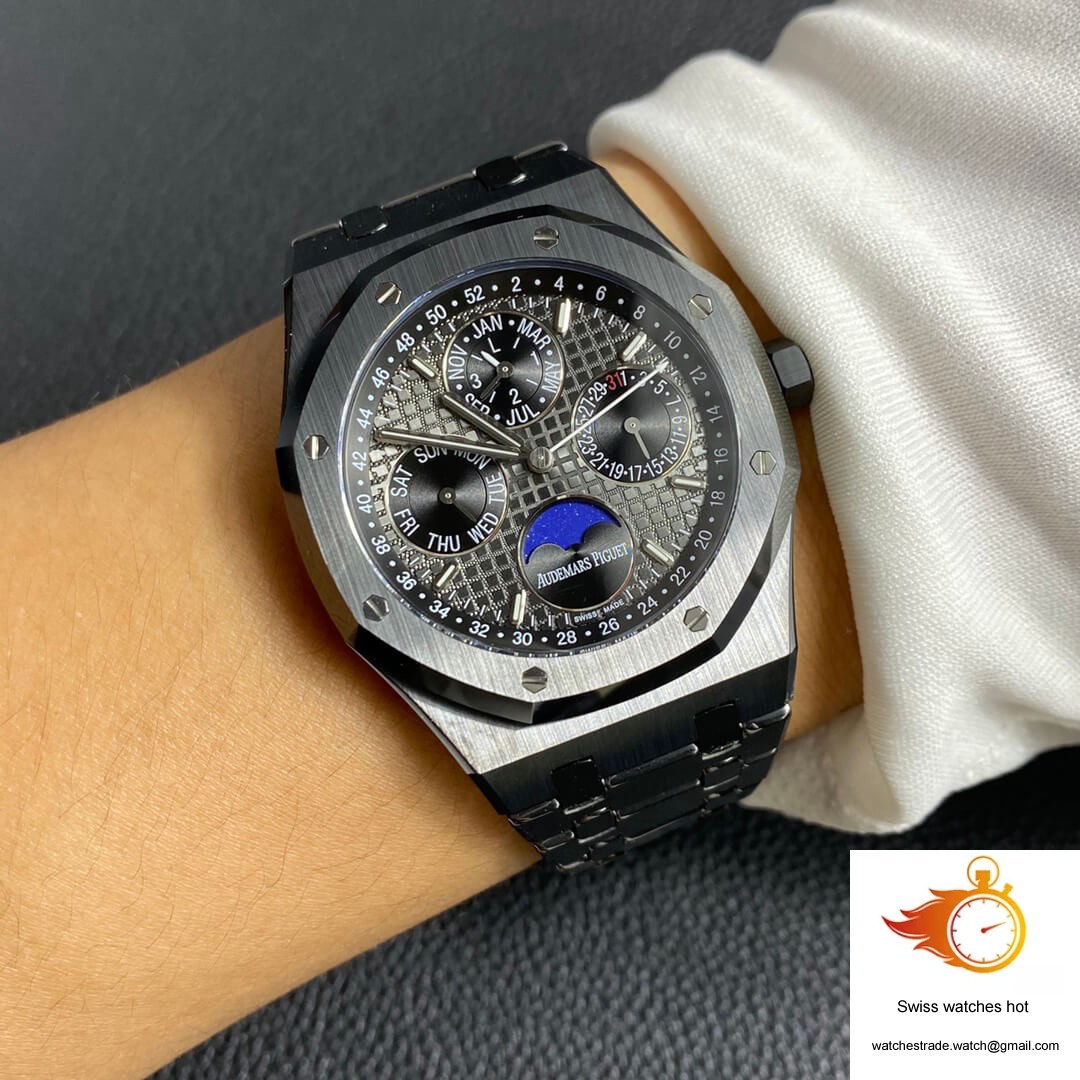 Audemars Piguet Royal Oak 26579CE.OO.1225CE.01 APS Factory Black Dial 10