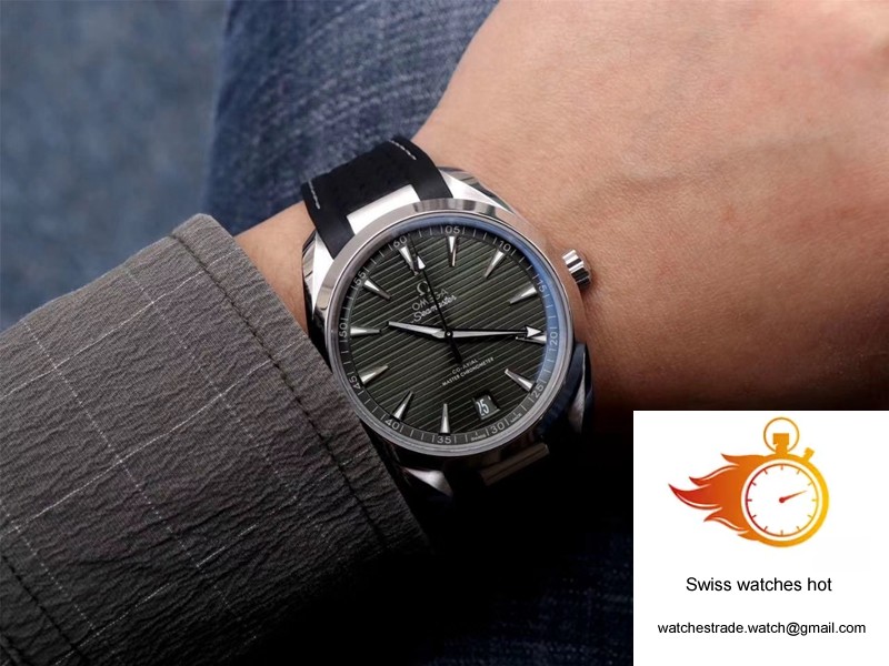 Omega Seamaster 220.13.41.21.10.001 VS Factory Green Dial 10