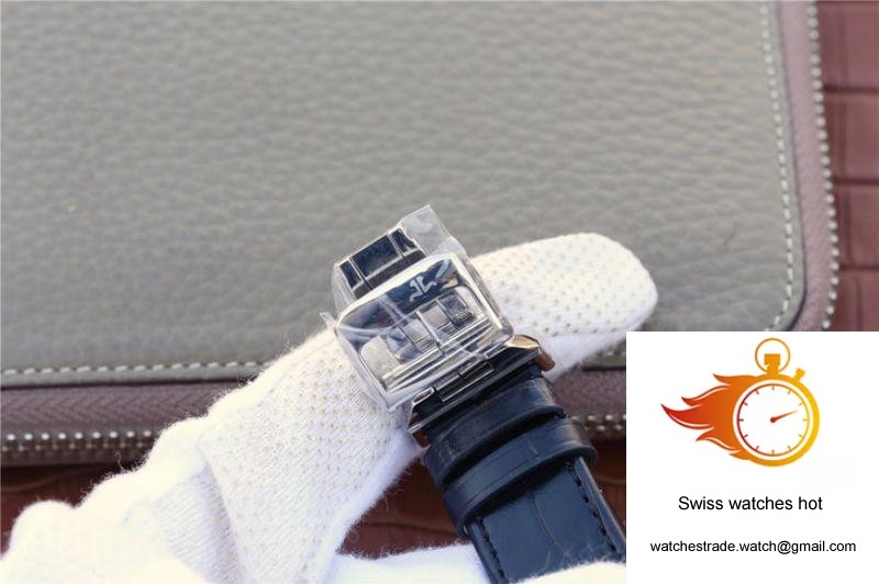 Jaeger-LeCoultre Grande Reverso Q3738420 Silver Dial 10