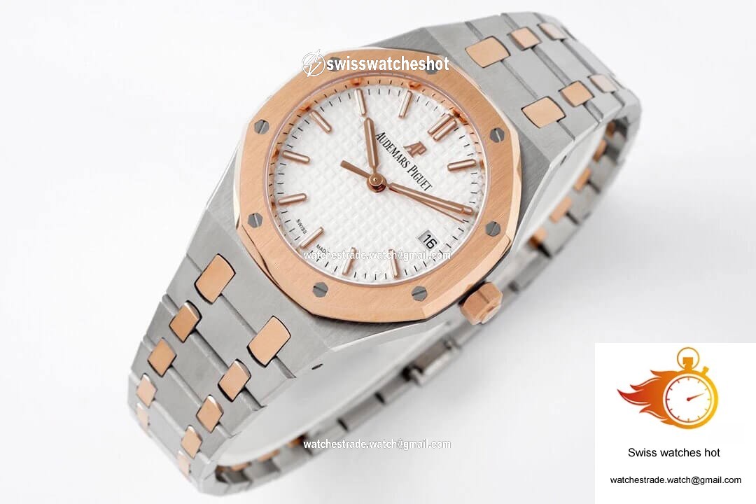 Audemars Piguet Royal Oak 77350SR.OO.1261SR.01 8F Factory Silver Dial 2