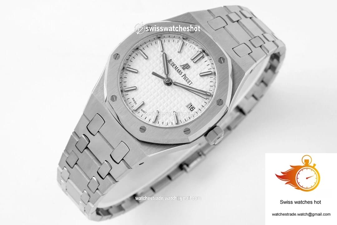 Audemars Piguet Royal Oak 77350ST.OO.1261ST.01 8F Factory Silver Dial 2