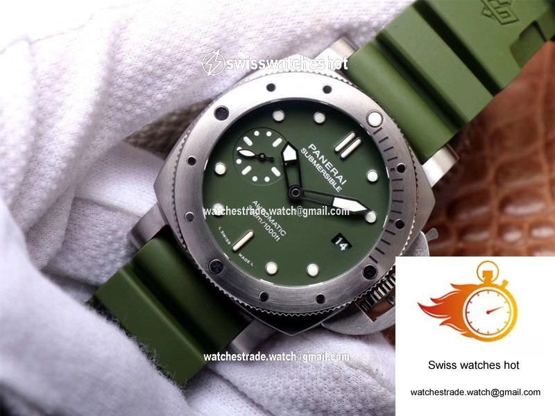 Panerai Submersible Verde Militare PAM1055 VS Factory Matte-Green Dial 2