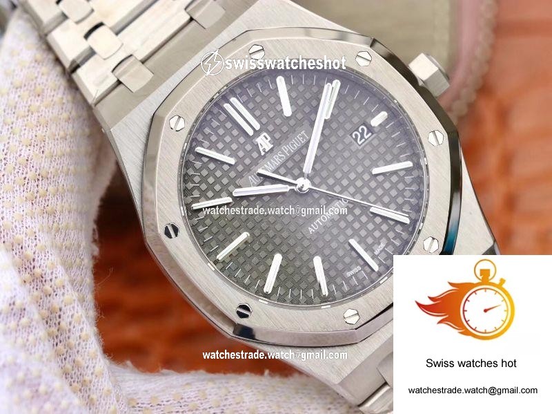 Audemars Piguet Royal Oak 15400ST.OO.1220ST.04 JF Factory Black Dial 2