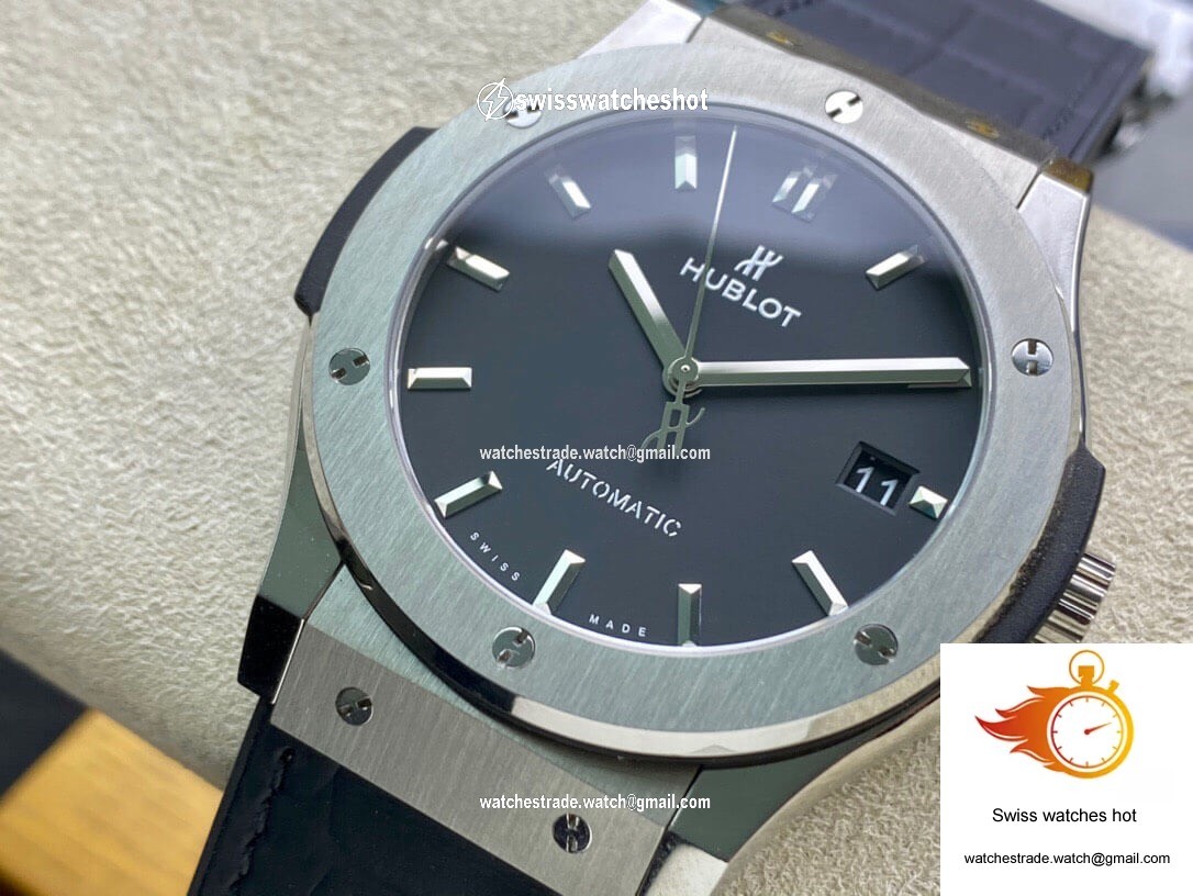 Hublot Classic Fusion 511.NX.1171.LR 42MM WWF Factory Black Strap 3