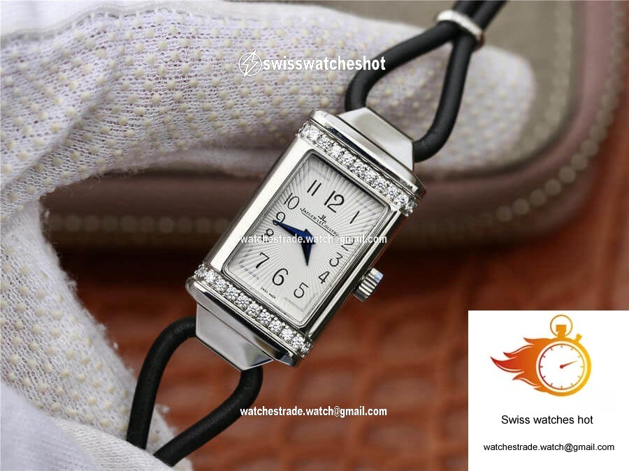 Jaeger-LeCoultre Reverso MG Factory Diamond White Dial 3
