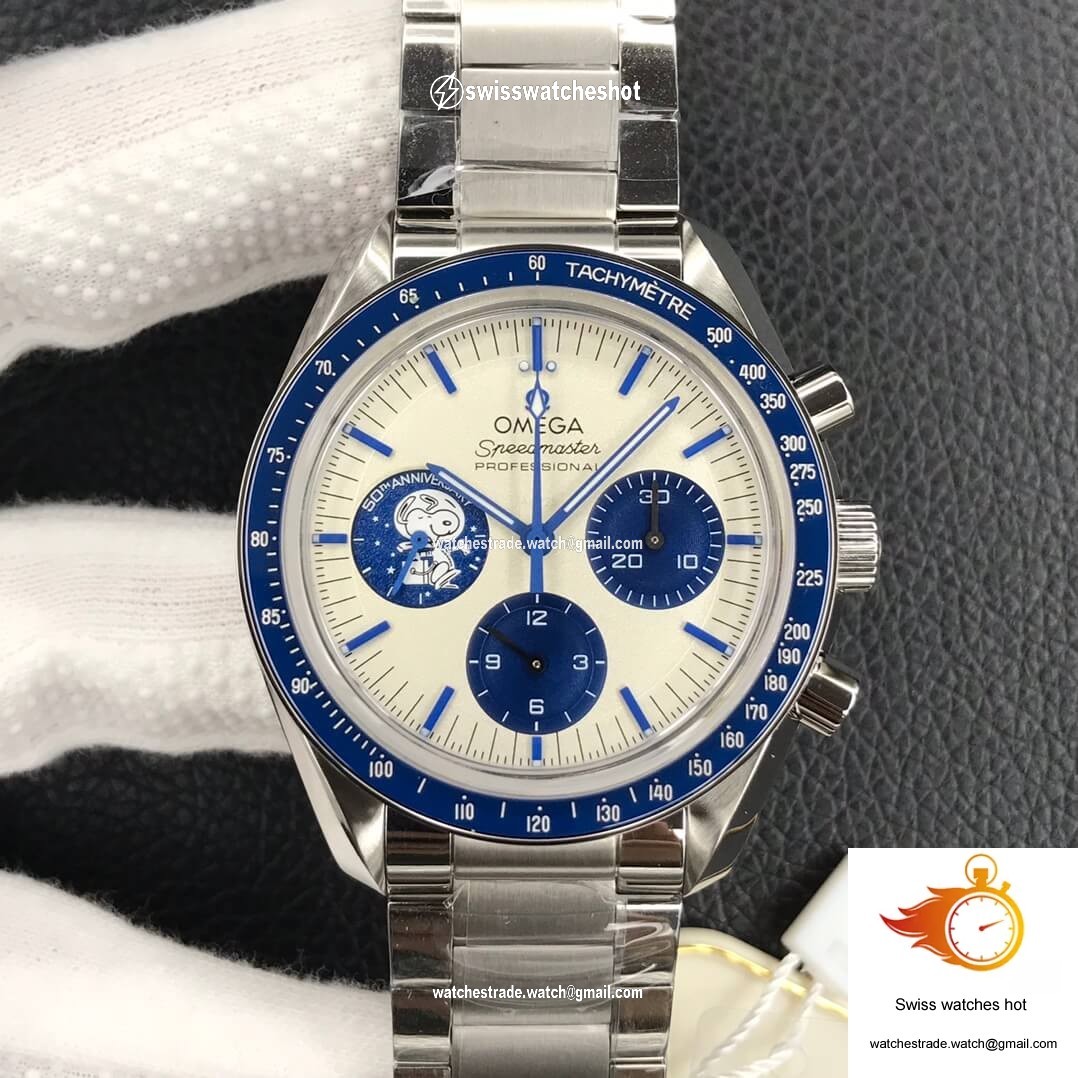 Omega Speedmaster Snoopy Award 310.32.42.50.02.001 OM Factory Silver Dial 3