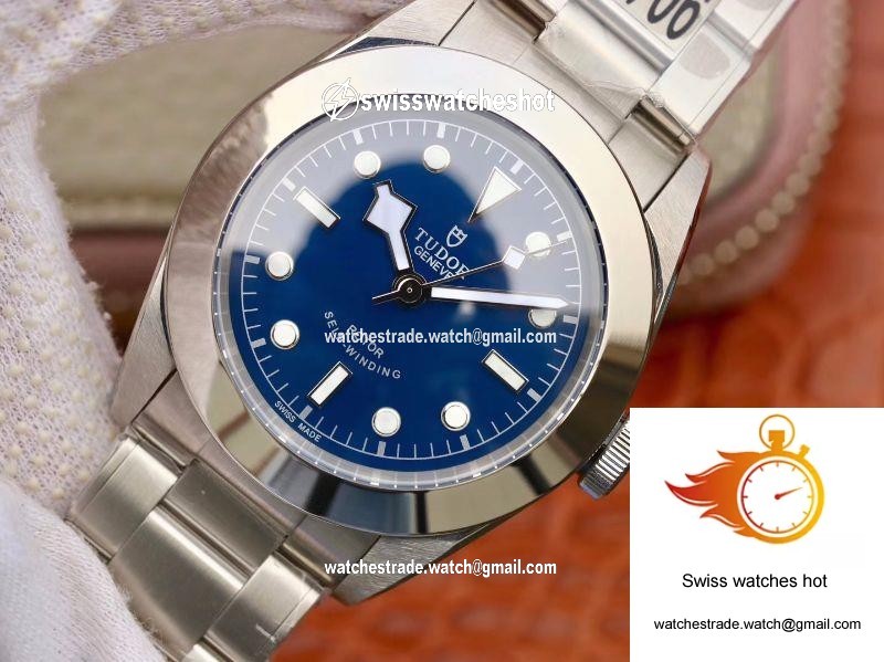 Tudor Heritage Black Bay M79540-0004 TW Factory Blue Dial 3