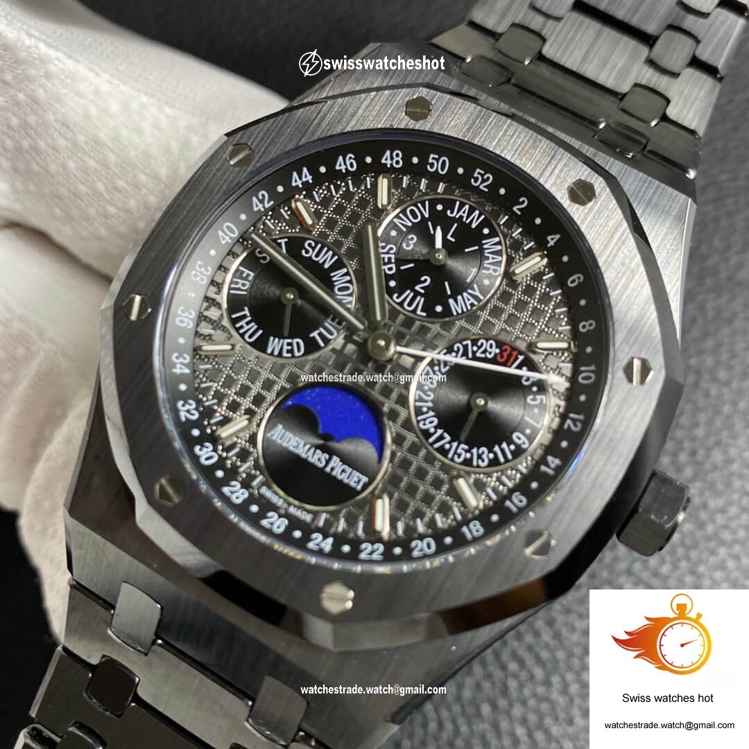 Audemars Piguet Royal Oak 26579CE.OO.1225CE.01 APS Factory Black Dial 3