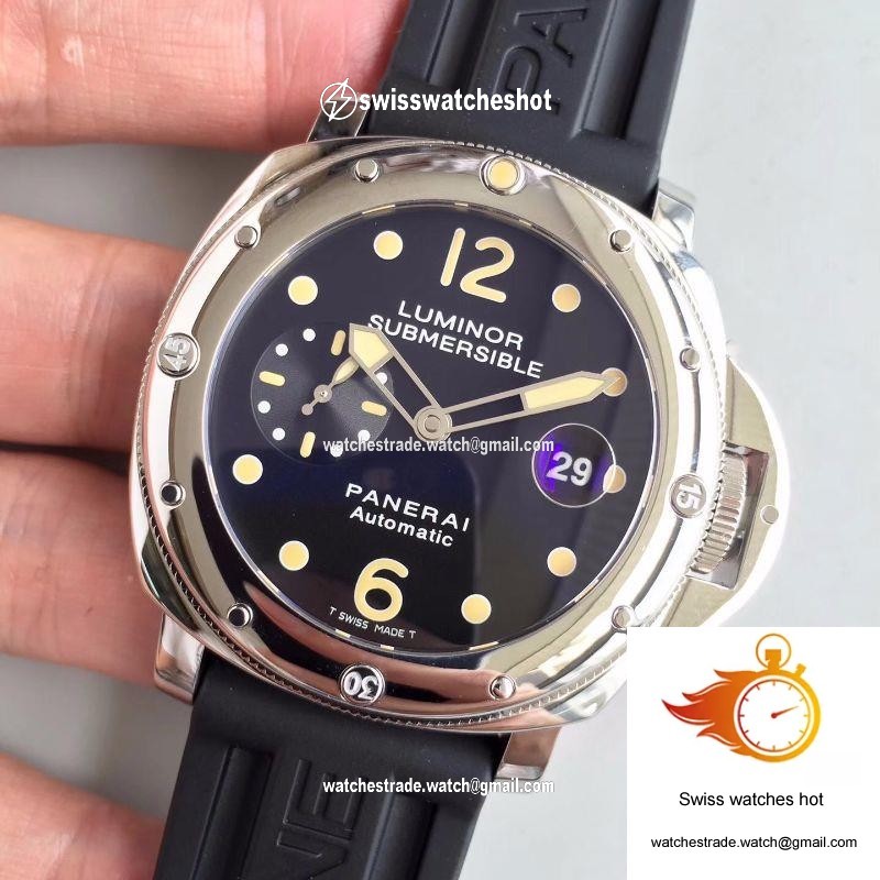 Panerai Luminor Submersible PAM024 V2 Black Dial 3