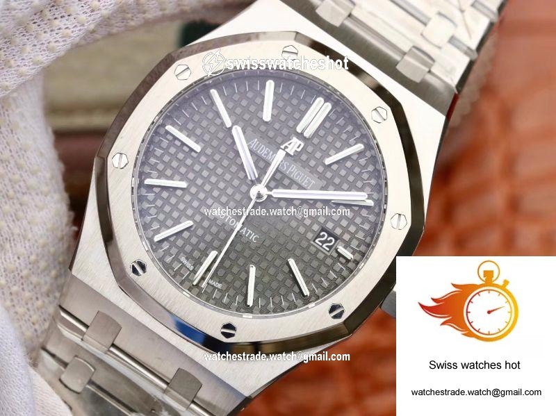 Audemars Piguet Royal Oak 15400ST.OO.1220ST.04 JF Factory Black Dial 3