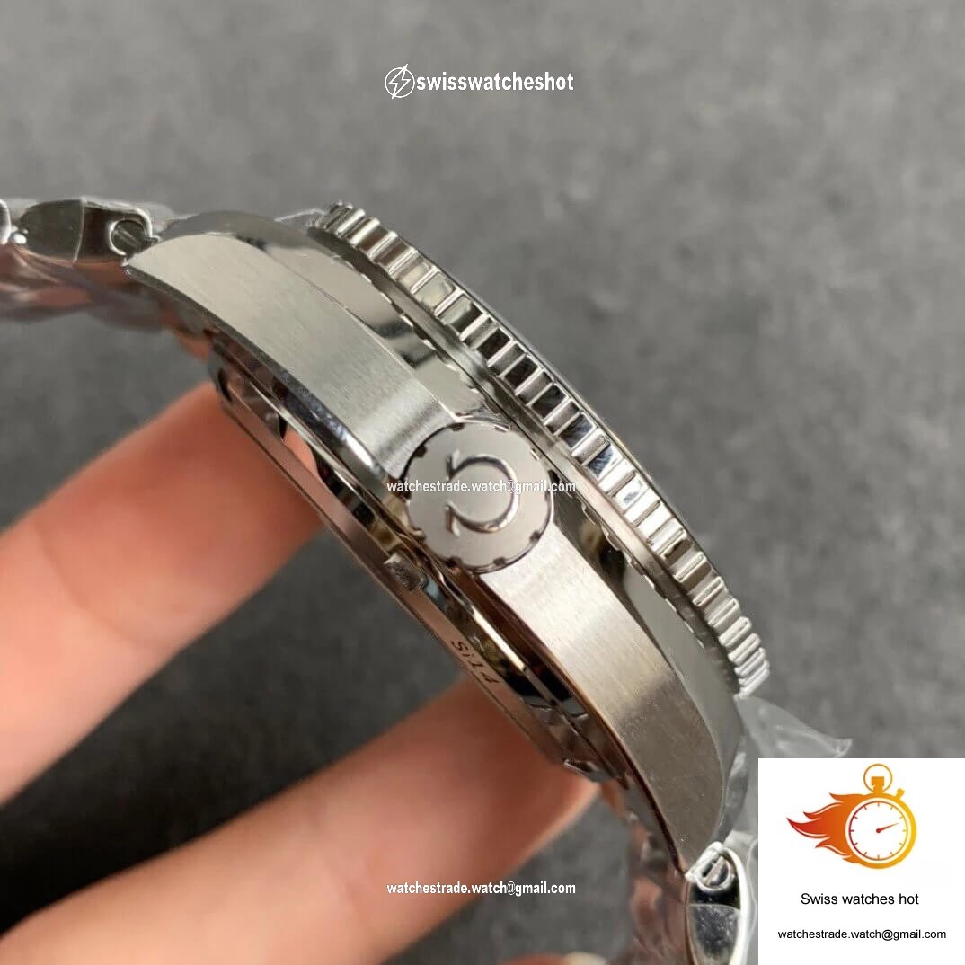 Omega Seamaster 232.30.44.22.01.001 VS Factory Black Dial 4