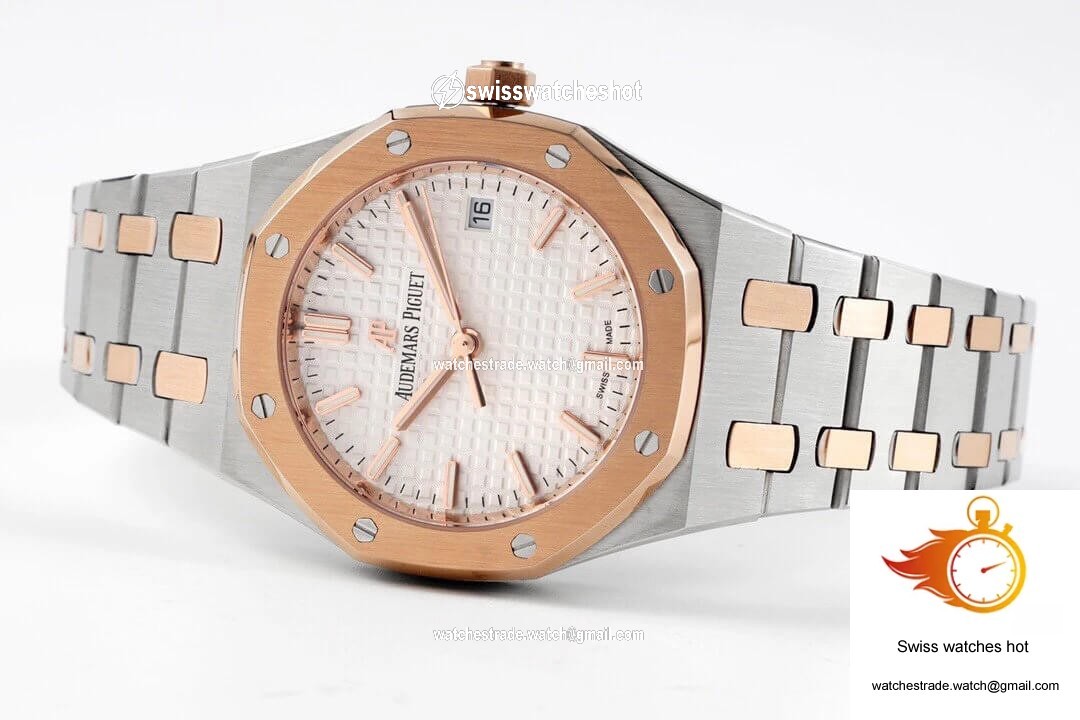 Audemars Piguet Royal Oak 77350SR.OO.1261SR.01 8F Factory Silver Dial 4