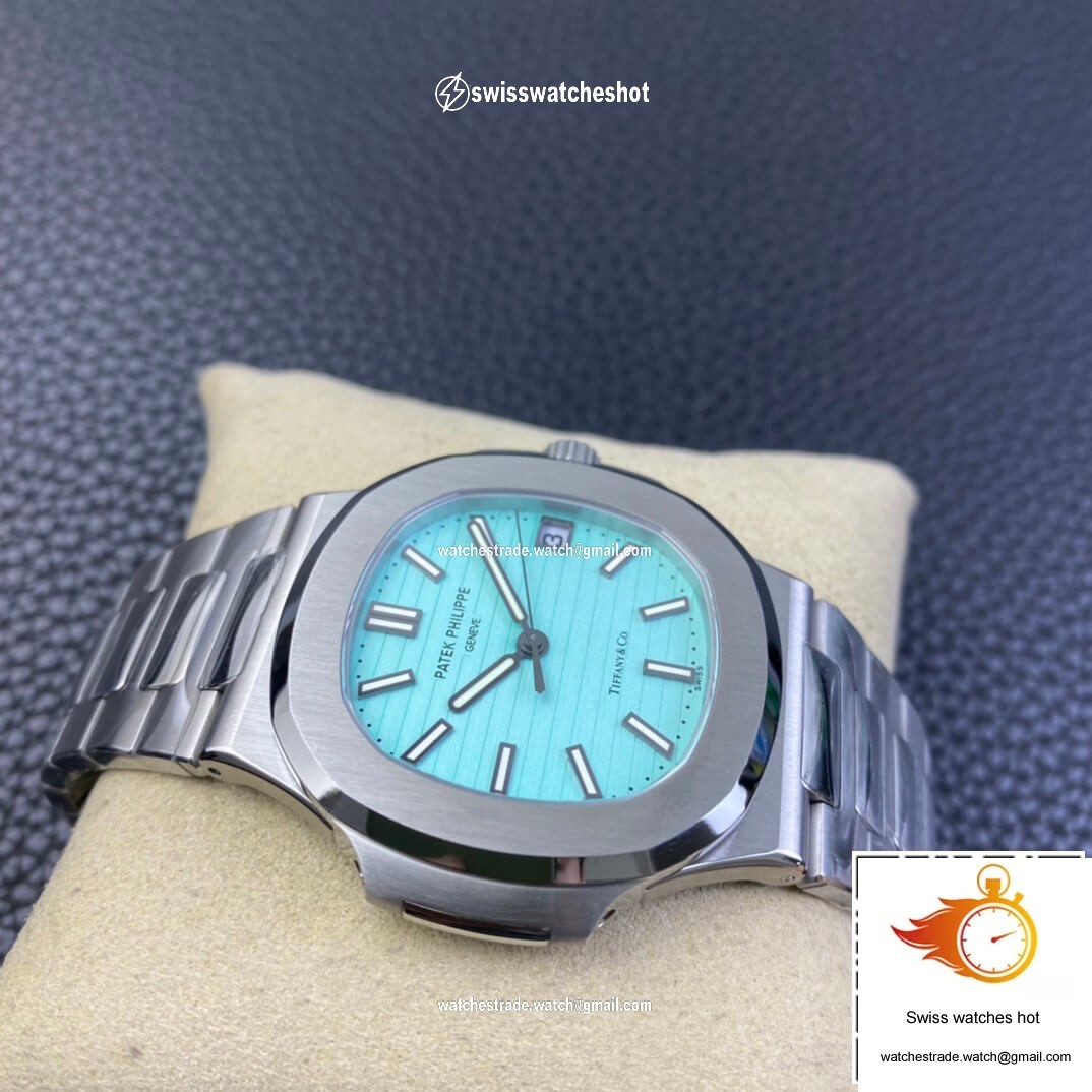 Patek Philippe Nautilus 5711/1A-018 3K Factory Tiffany Blue Dial 4