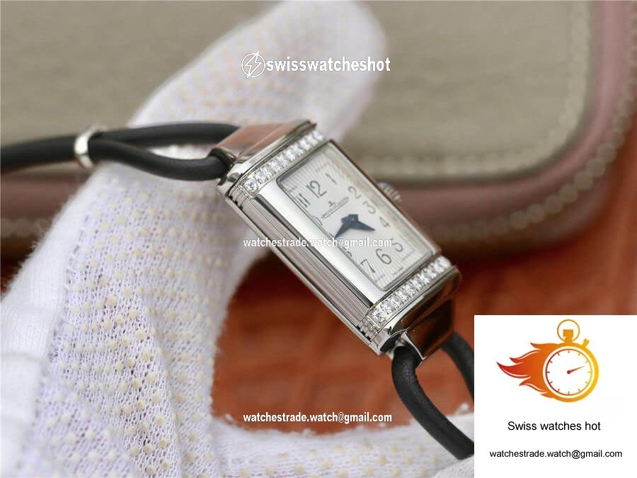 Jaeger-LeCoultre Reverso MG Factory Diamond White Dial 5