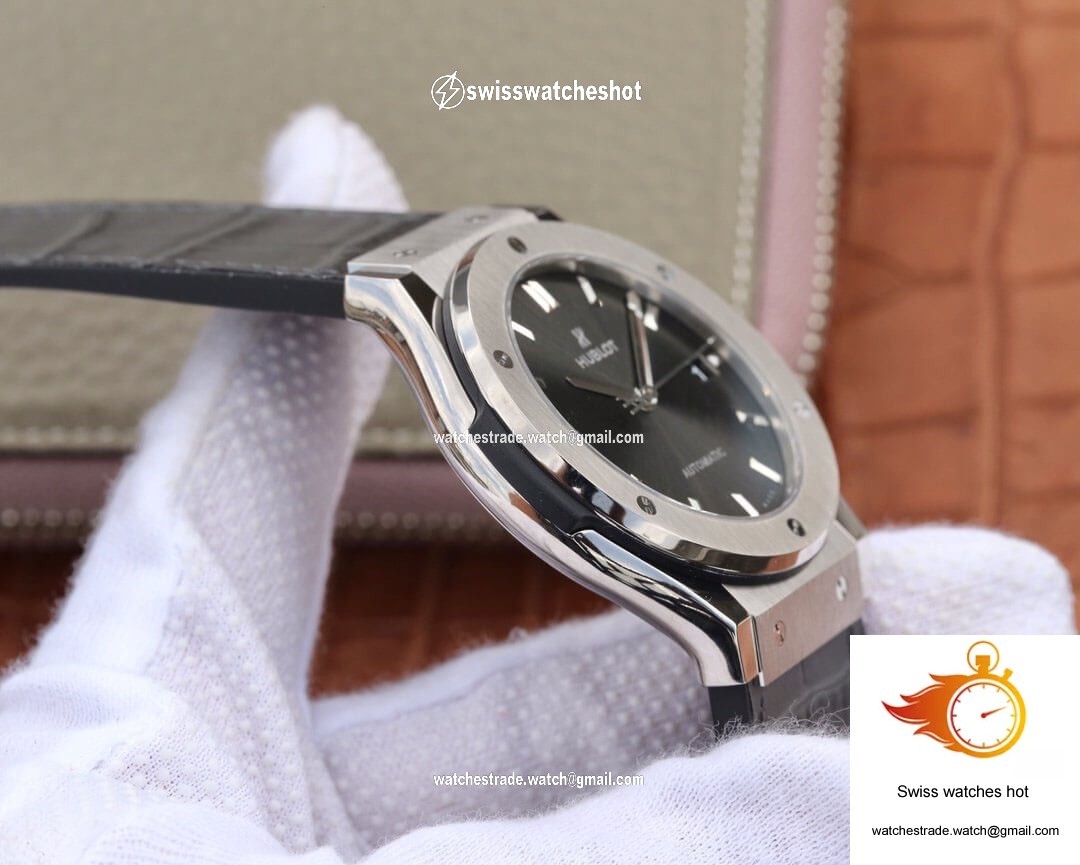 Hublot Classic Fusion 511.NX.7071.LR WWF Factory Dark Gray Dial 5
