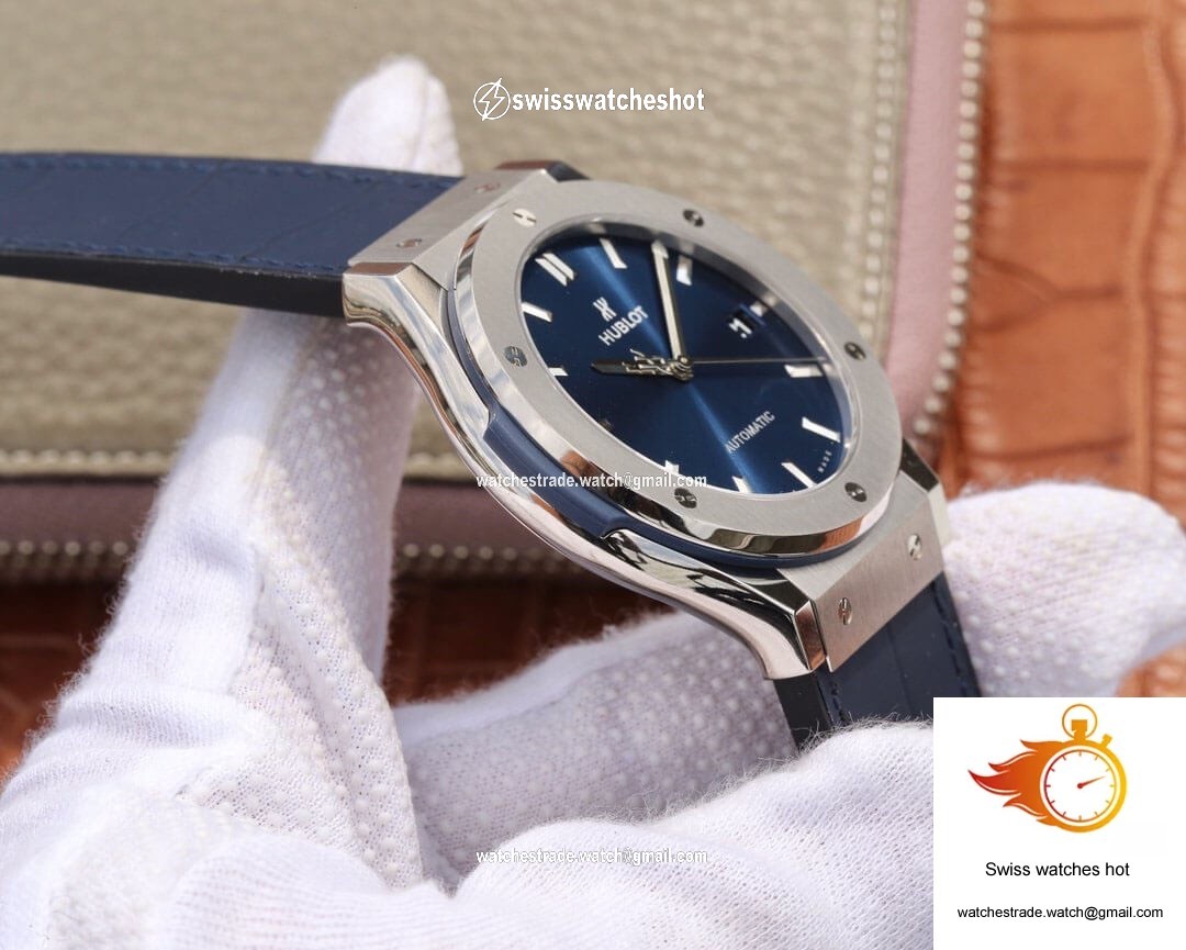 Hublot Classic Fusion 511.NX.7170.LR WWF Factory Blue Dial 5