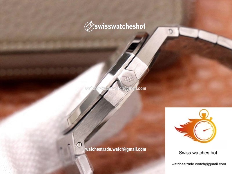Audemars Piguet Royal Oak 15400ST.OO.1220ST.02 ZF Factory White Dial 5