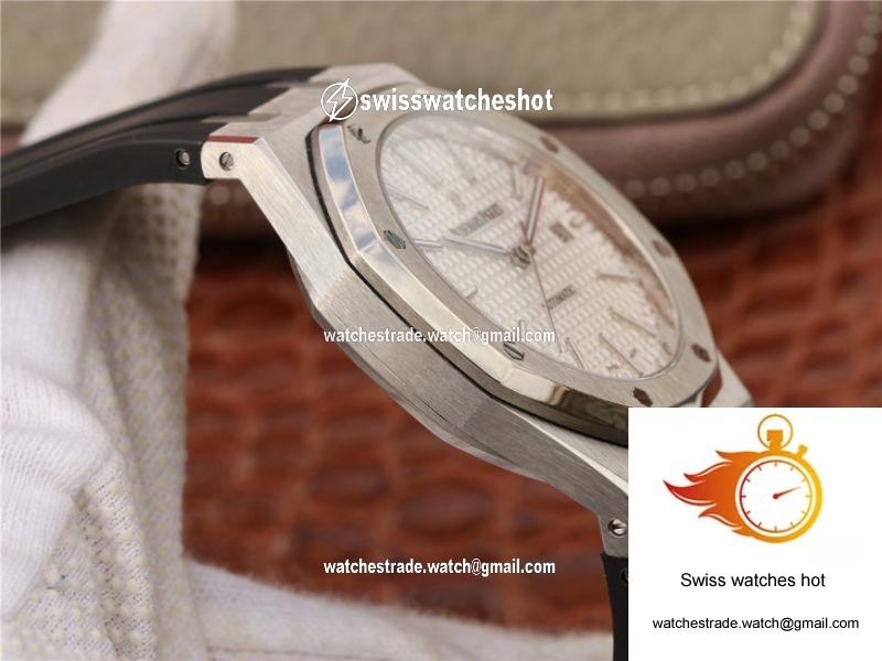 Audemars Piguet Royal Oak 15400 JF Factory White Dial 5