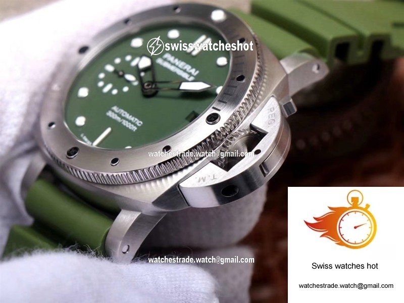 Panerai Submersible Verde Militare PAM1055 VS Factory Matte-Green Dial 5