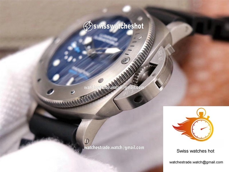 Panerai Submersible PAM00692 VS Factory Blue Dial 5