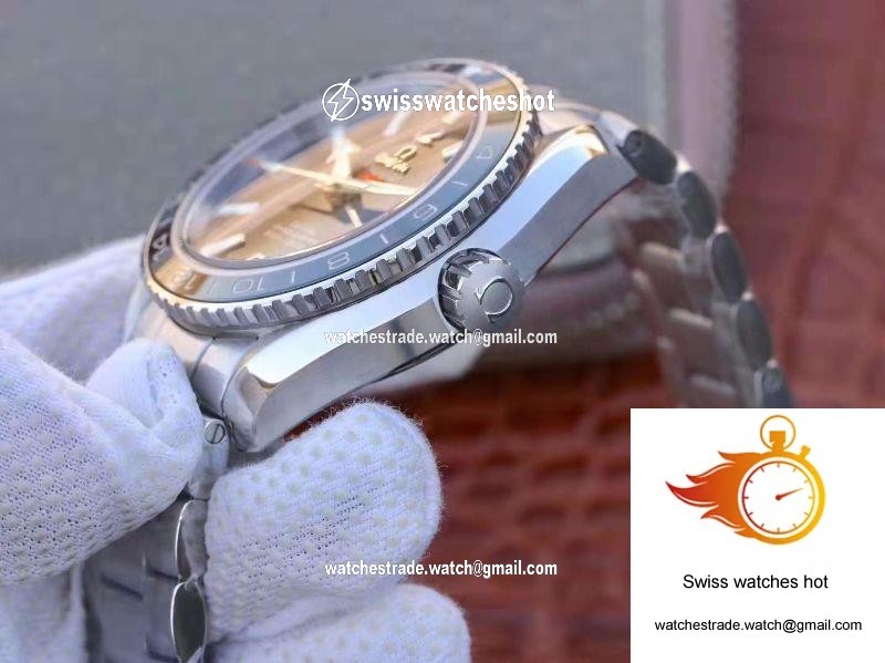 Omega Seamaster Planet Ocean 232.90.44.22.03.001 VS Factory Blue Dial 5