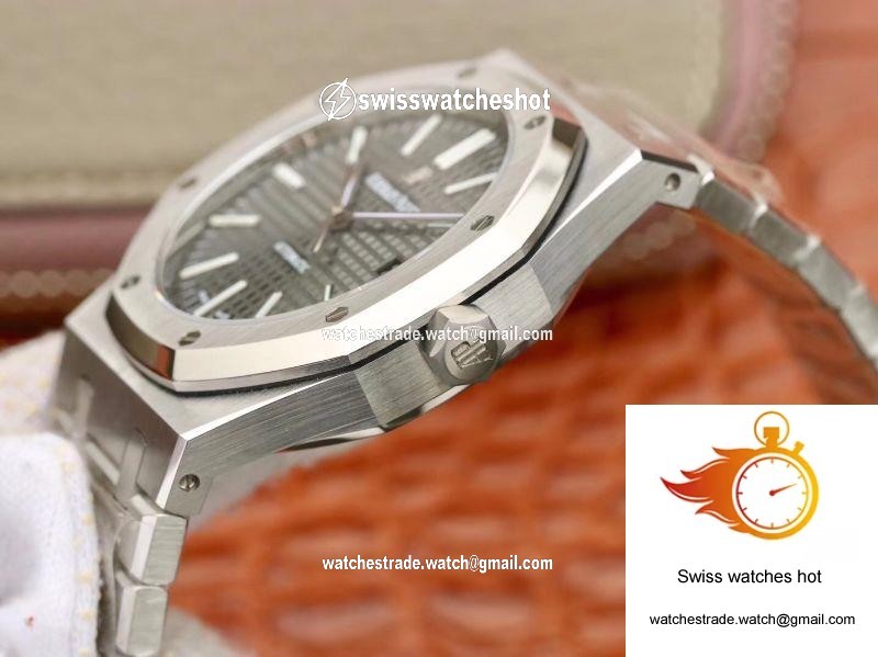 Audemars Piguet Royal Oak 15400ST.OO.1220ST.04 JF Factory Black Dial 5