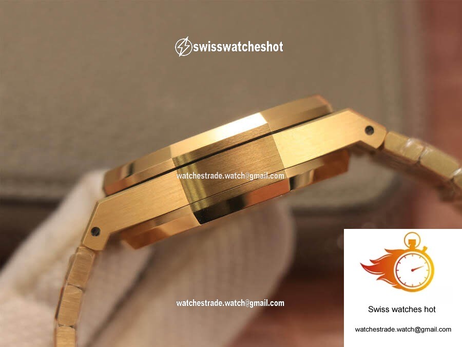 Audemars Piguet Royal Oak 26320BA.OO.1220BA.02 OM Factory Yellow Gold 6