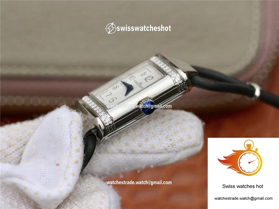 Jaeger-LeCoultre Reverso MG Factory Diamond White Dial 6