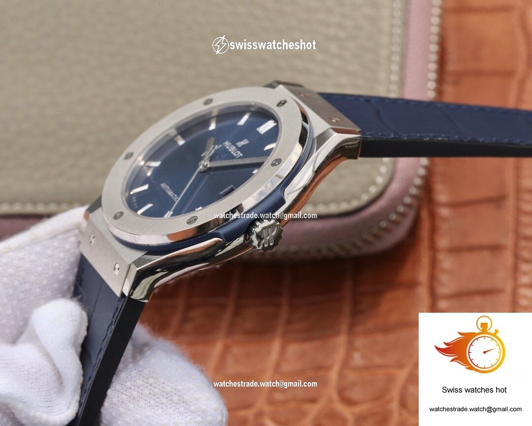 Hublot Classic Fusion 511.NX.7170.LR WWF Factory Blue Dial 6