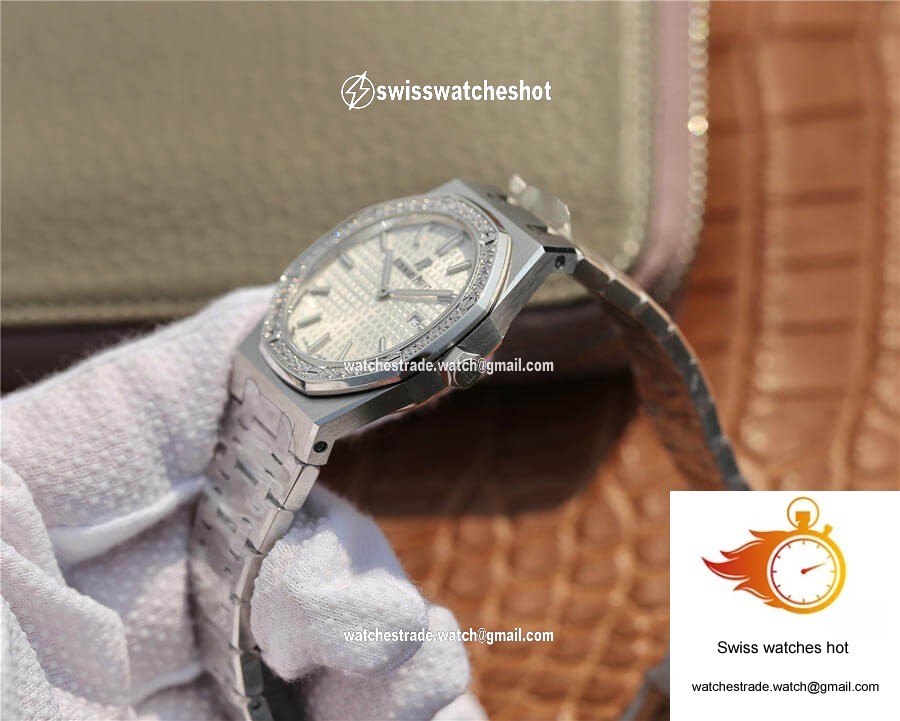 Audemars Piguet Royal Oak 67650 JF Factory Diamond White Dial 6
