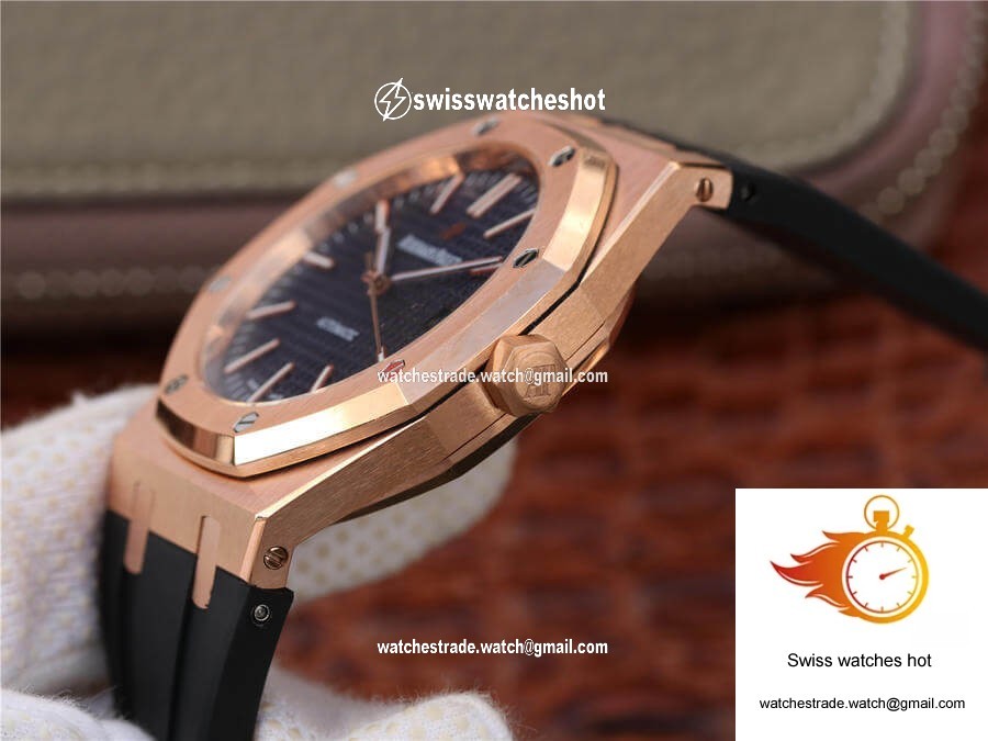 Audemars Piguet Royal Oak 15400 Blue Dial 6