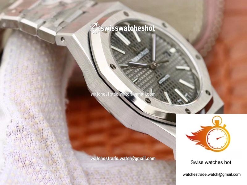 Audemars Piguet Royal Oak 15400ST.OO.1220ST.04 JF Factory Black Dial 6