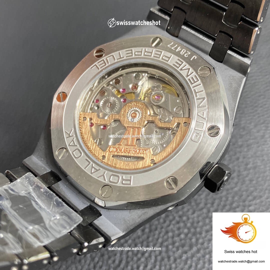 Audemars Piguet Royal Oak 26579CE.OO.1225CE.01 APS Factory Black Dial 7