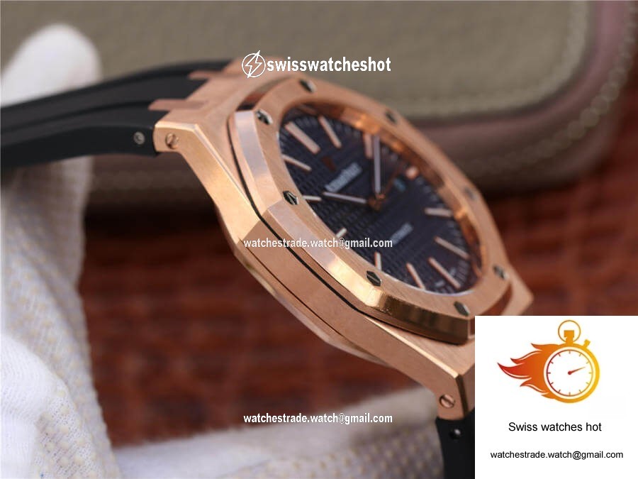Audemars Piguet Royal Oak 15400 Blue Dial 7