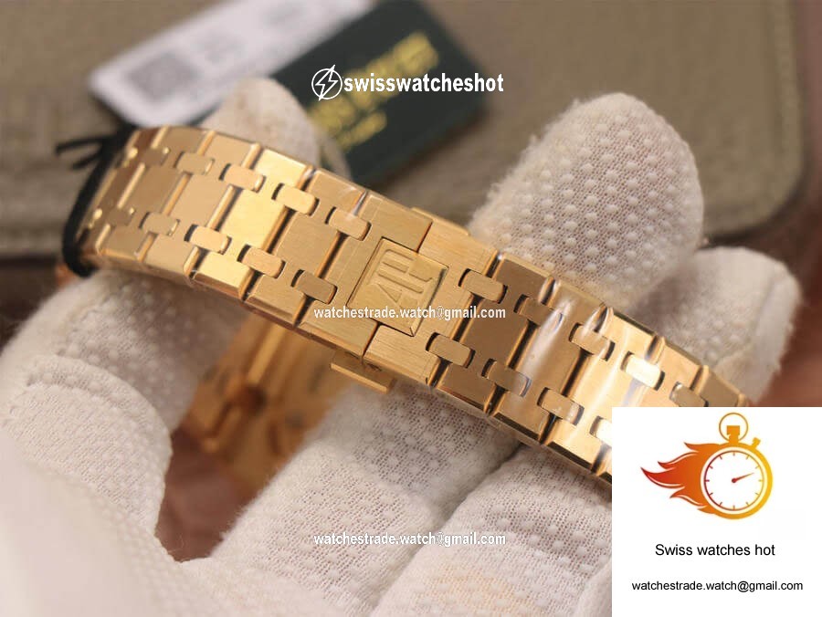Audemars Piguet Royal Oak 26320BA.OO.1220BA.02 OM Factory Yellow Gold 8