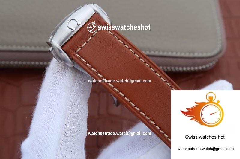 Omega Seamaster Aqua Terra 220.12.41.21.02.001 White Dial 8