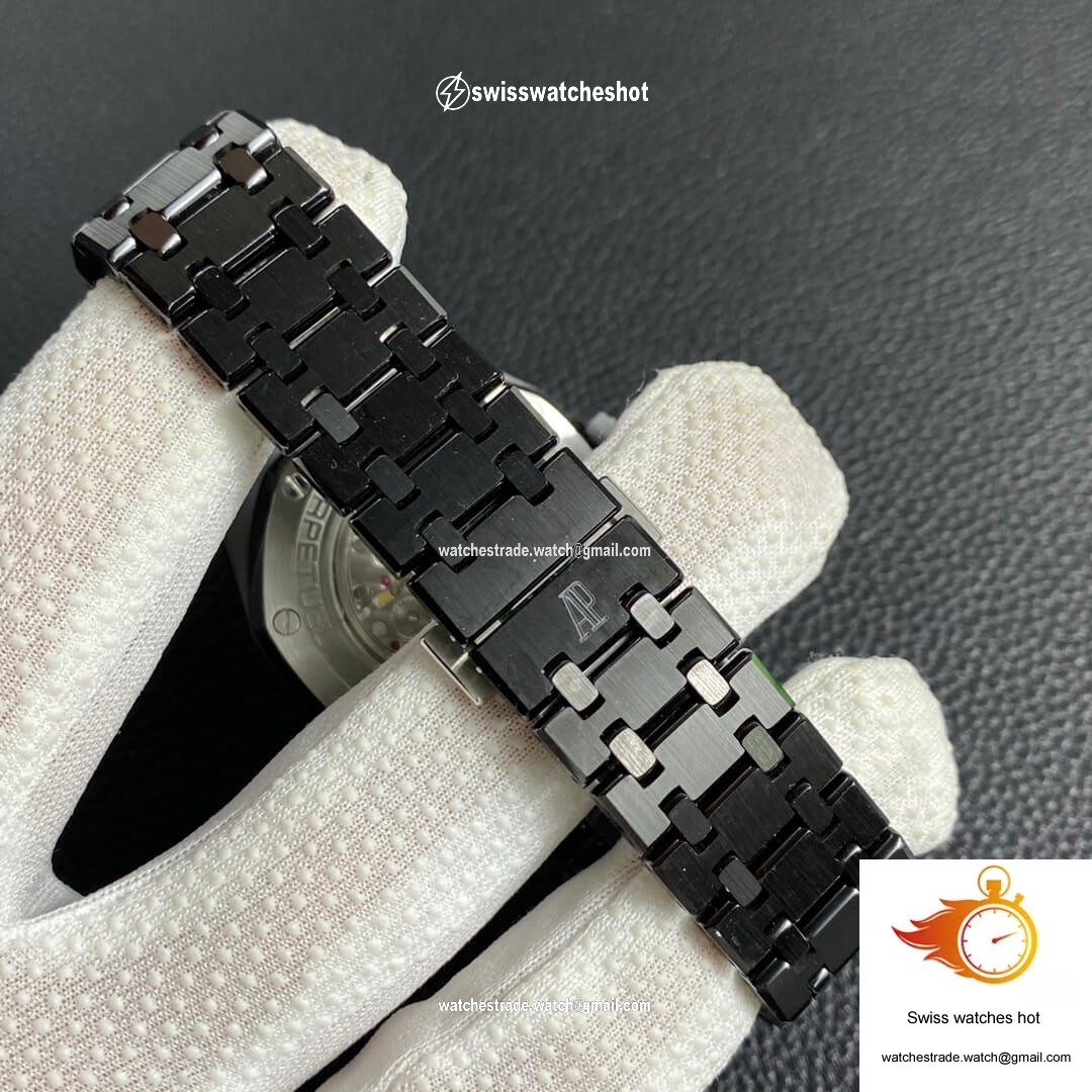 Audemars Piguet Royal Oak 26579CE.OO.1225CE.01 APS Factory Black Dial 8