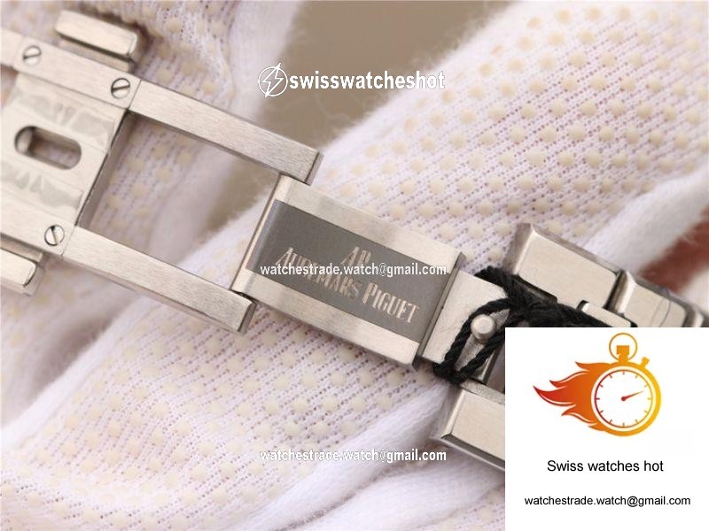 Audemars Piguet Royal Oak Chronograph 26331ST.OO.1220ST White Dial OM Factory 9