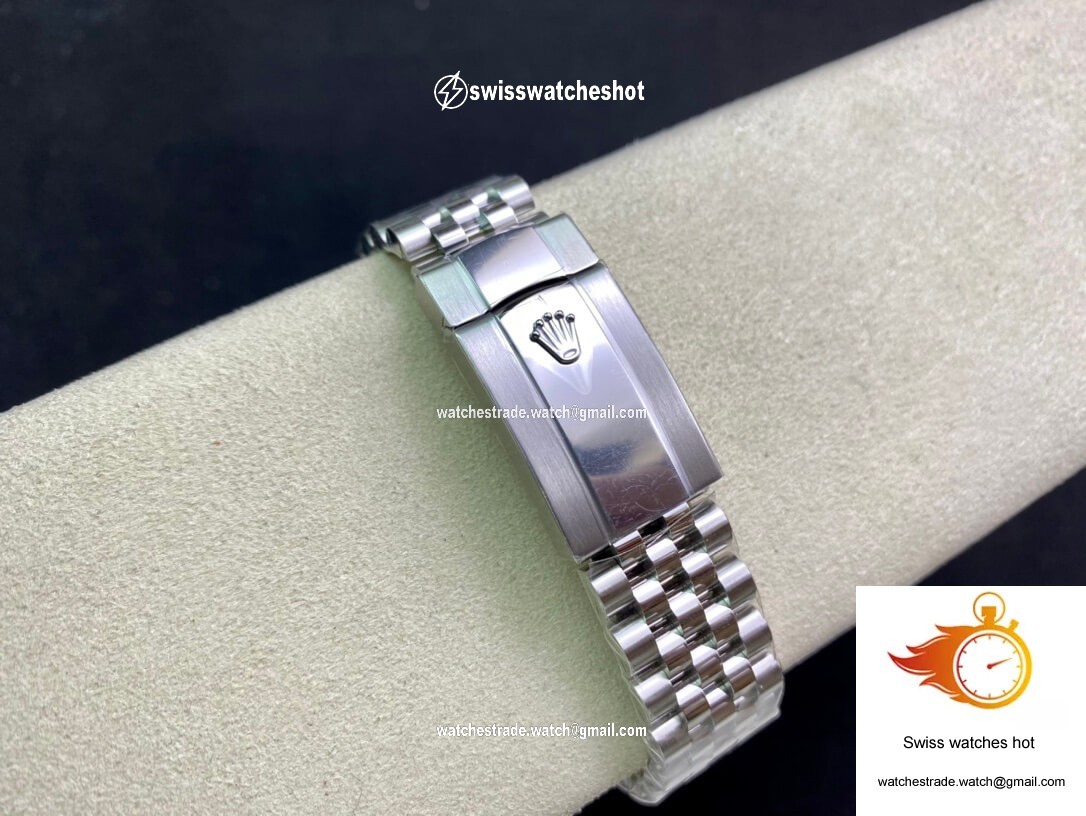 Rolex Datejust M126334-0004 Clean Factory Silver Dial 9