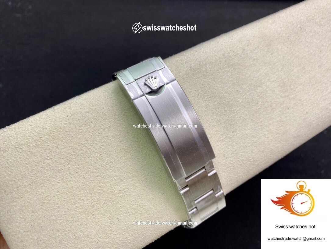 Rolex Submariner 126610 41MM Clean Factory Green Dial 9